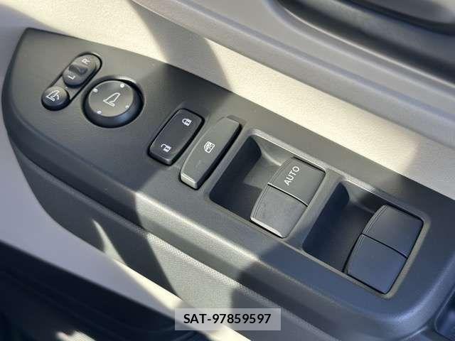 Honda N BOX 2026-05 8100634-13
