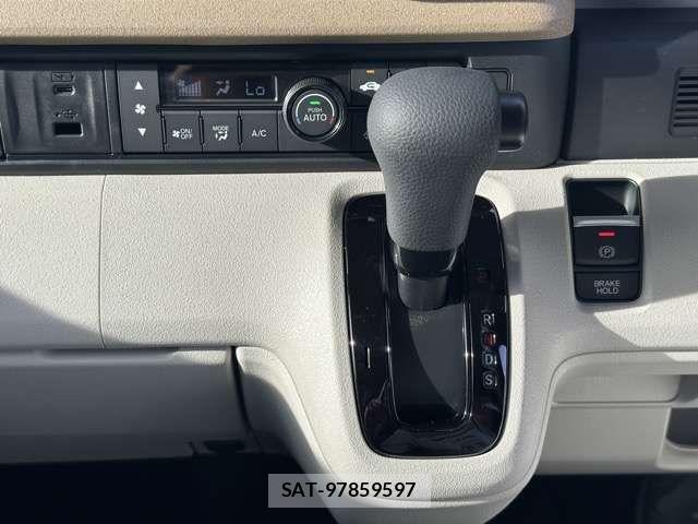 Honda N BOX 2026-05 8100634-16
