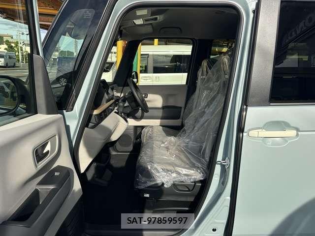Honda N BOX 2026-05 8100634-2