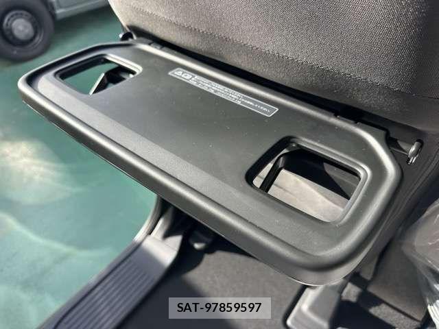 Honda N BOX 2026-05 8100634-7