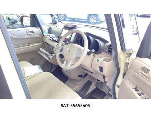 Honda N BOX 2014-03 8100688-8