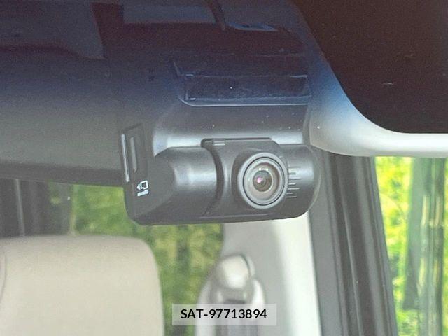 Honda N BOX 2017-09 8100681-6