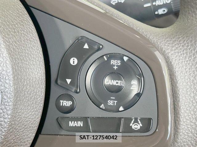 Honda N BOX 2022-03 8100653-4