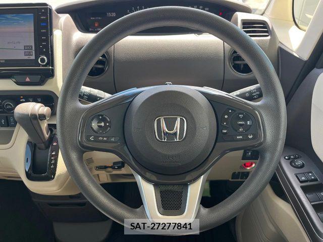 Honda N BOX 2018-02 8100659-11