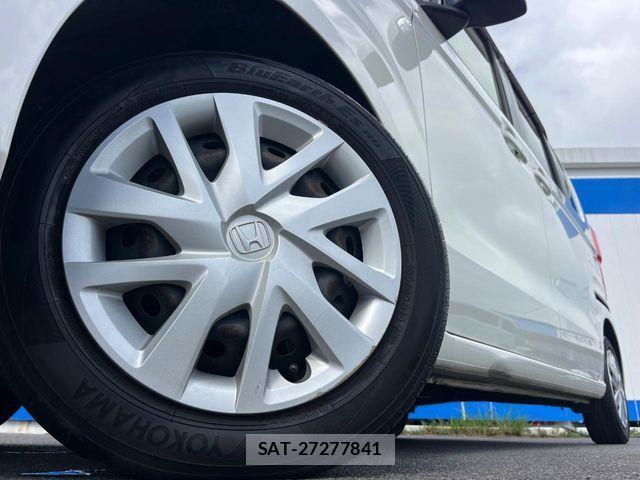 Honda N BOX 2018-02 8100659-13