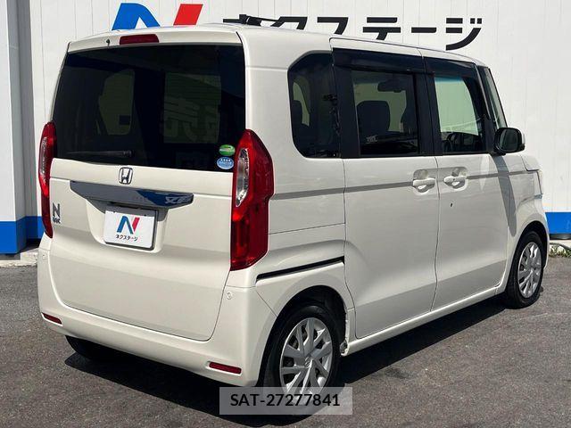Honda N BOX 2018-02 8100659-17
