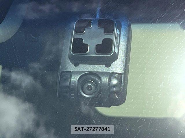 Honda N BOX 2018-02 8100659-5