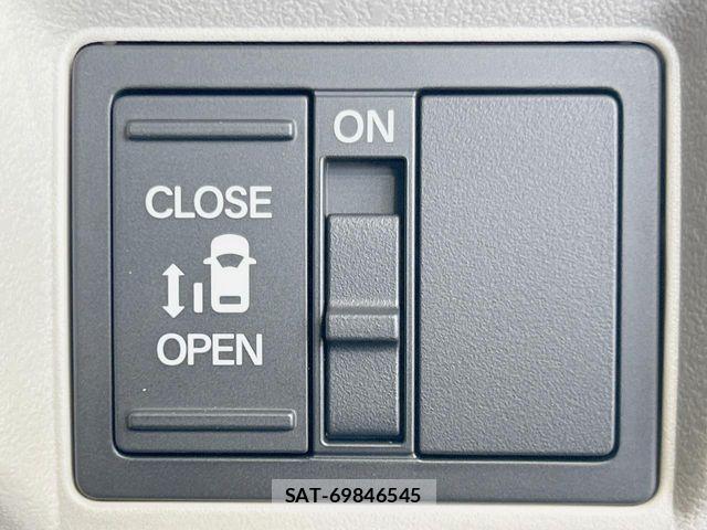 Honda N BOX 2026-06 8100647-3
