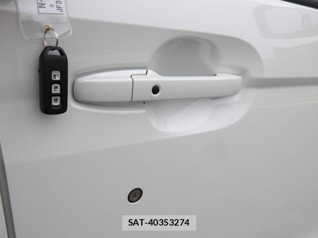 Honda N BOX 2023-10 8100651-9