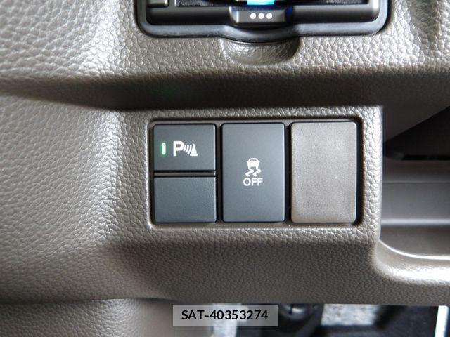 Honda N BOX 2023-10 8100651-10