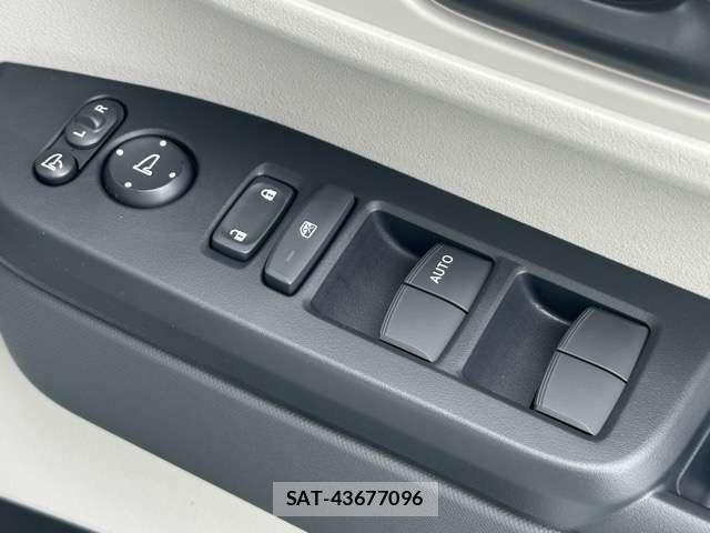 Honda N BOX 2026-05 8100635-11