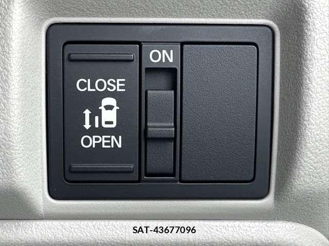 Honda N BOX 2026-05 8100635-12