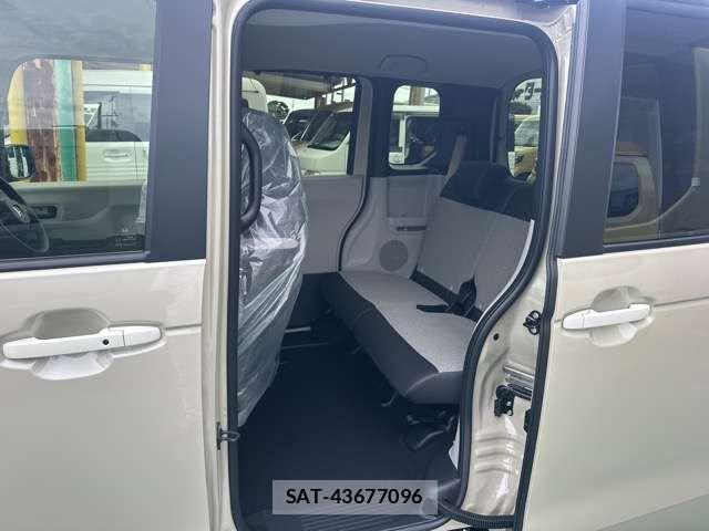 Honda N BOX 2026-05 8100635-3
