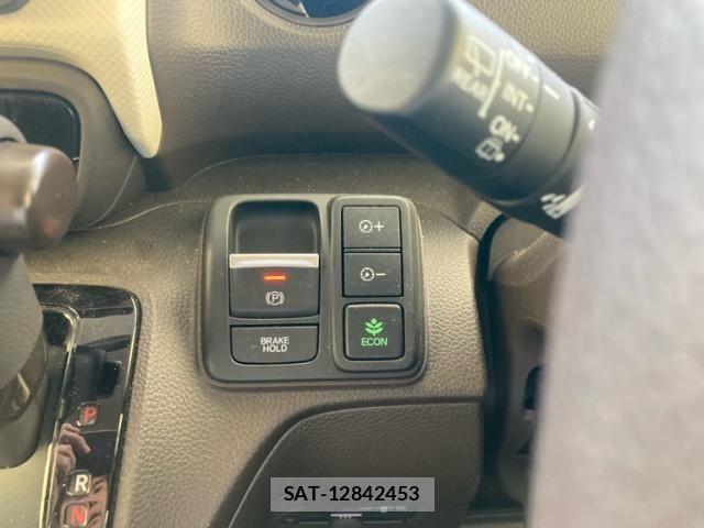 Honda N BOX 2022-08 8100673-18
