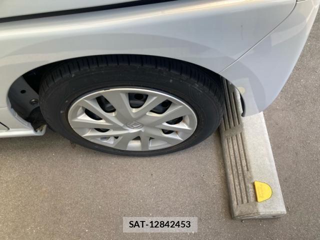 Honda N BOX 2022-08 8100673-8