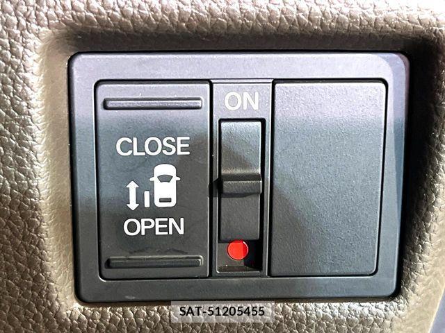 Honda N BOX 2022-01 8131453-4