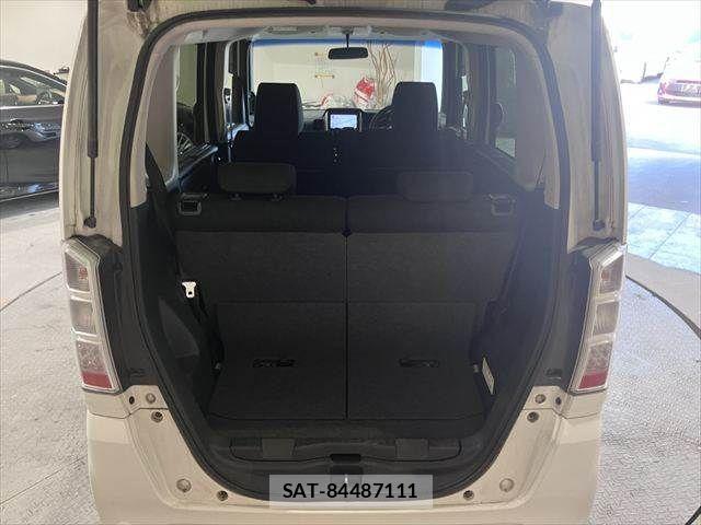 Honda N BOX 2017-03 8131469-12