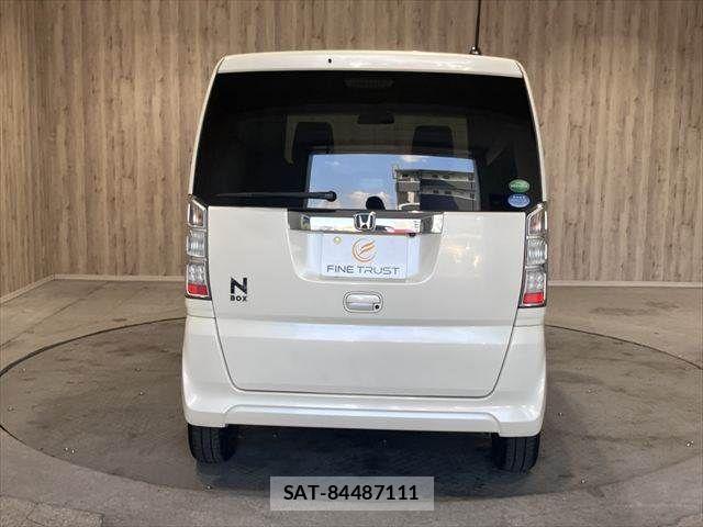 Honda N BOX 2017-03 8131469-21