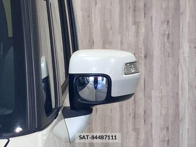 Honda N BOX 2017-03 8131469-24