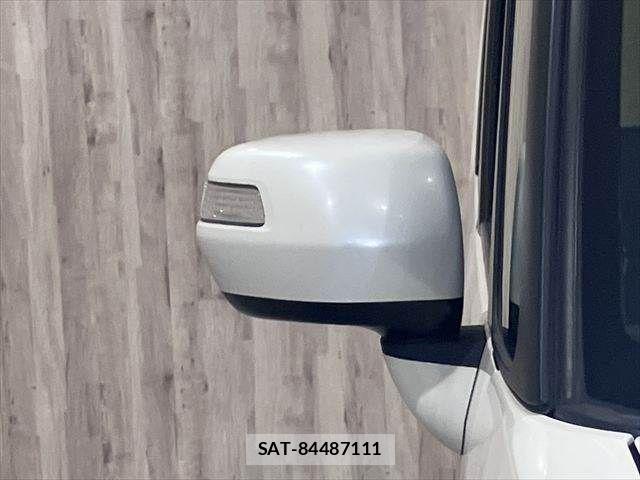 Honda N BOX 2017-03 8131469-25