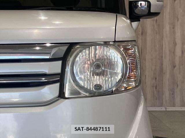 Honda N BOX 2017-03 8131469-26