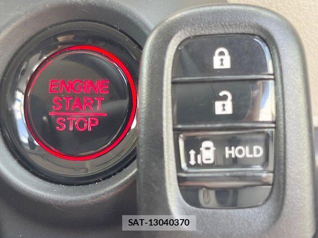 Honda N BOX 2023-11 8131447-5