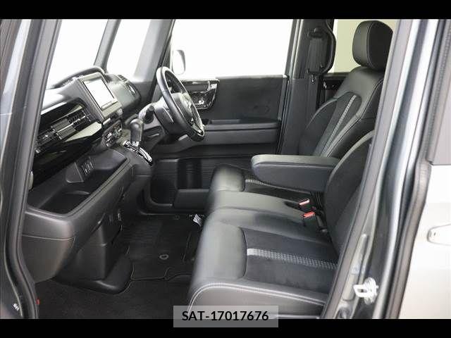Honda N BOX 2021-05 8131436-11