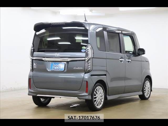 Honda N BOX 2021-05 8131436-18