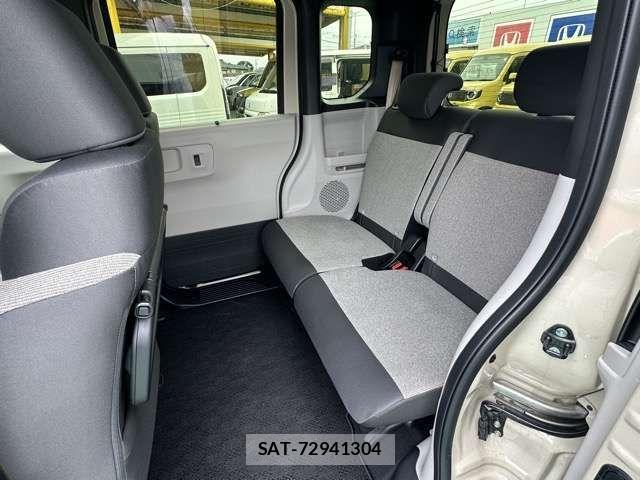 Honda N BOX 2025-02 8131421-5