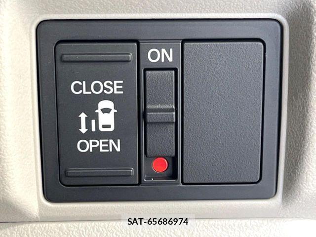 Honda N BOX 2026-06 8131428-3