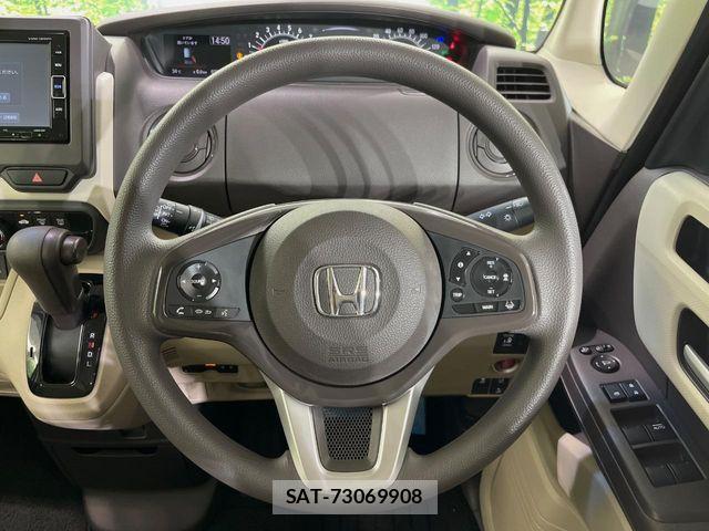 Honda N BOX 2019-04 8131464-10