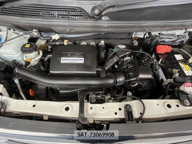 Honda N BOX 2019-04 8131464-17