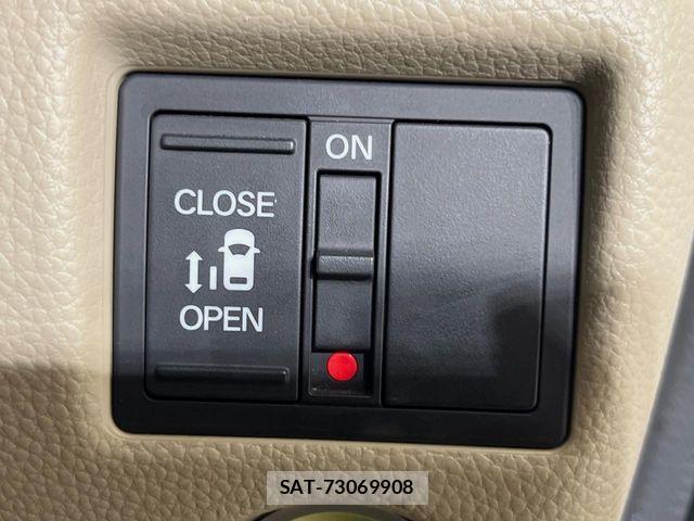 Honda N BOX 2019-04 8131464-3