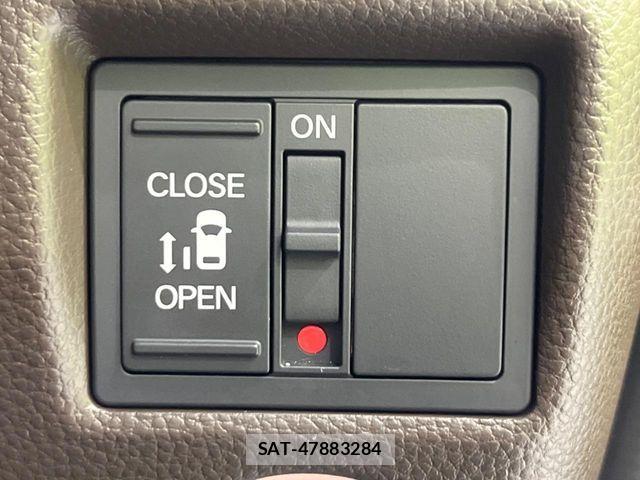 Honda N BOX 2022-05 8131429-2