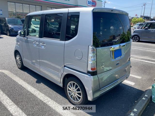 Honda N BOX 2017-05 8131484-2