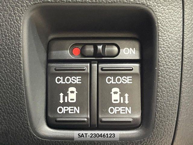 Honda N BOX 2015-08 8131467-4