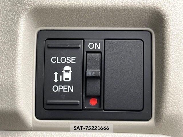Honda N BOX 2026-06 8146240-2