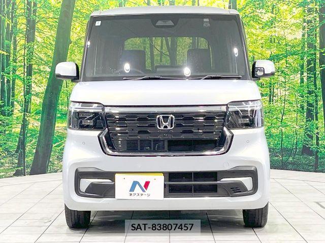 Honda N BOX 2024-04 8146237-13