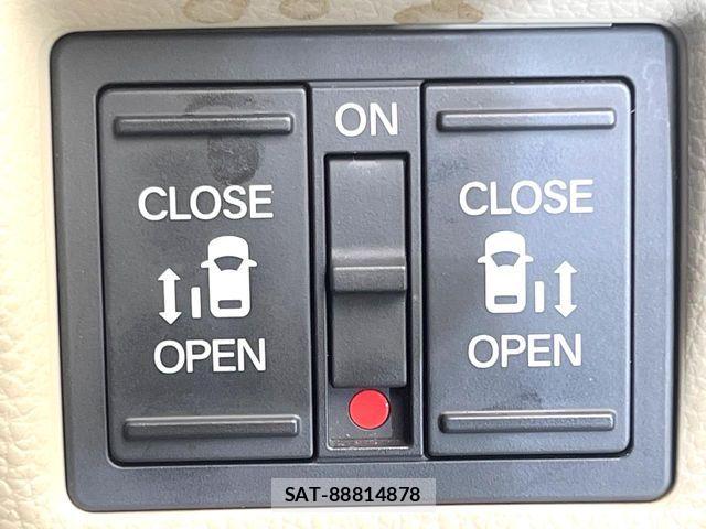 Honda N BOX 2017-12 8146250-4