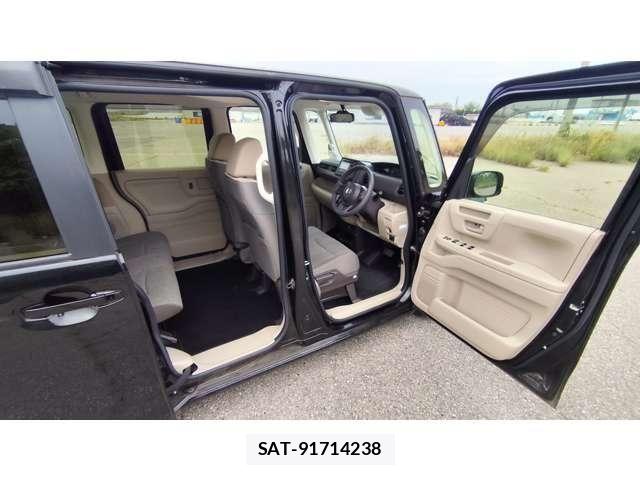 Honda N BOX 2017-12 8158872-16