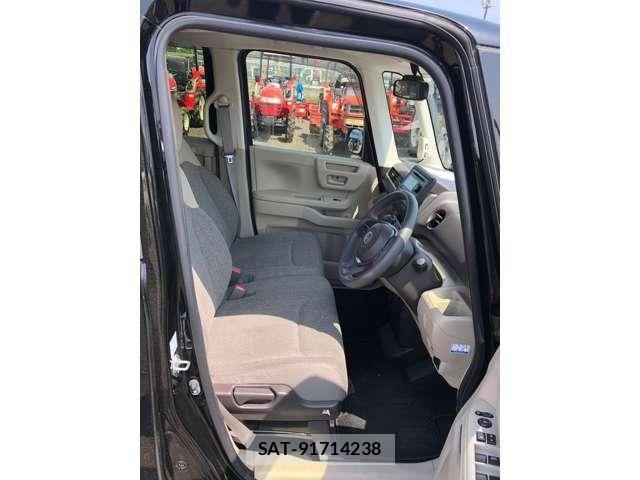 Honda N BOX 2017-12 8158872-18