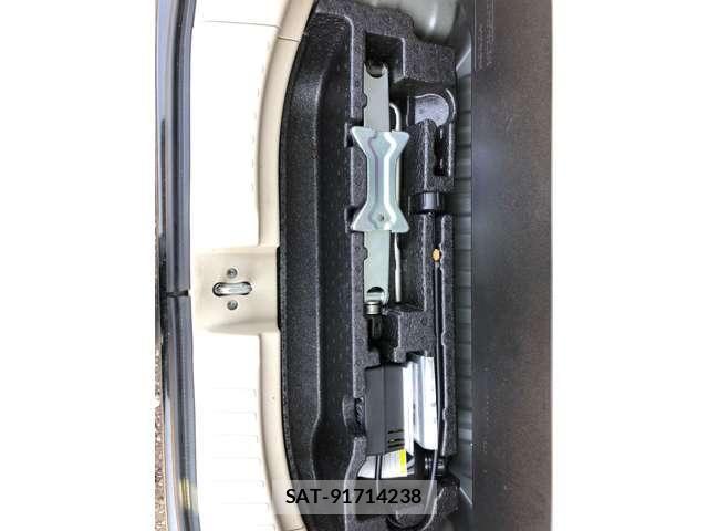 Honda N BOX 2017-12 8158872-19