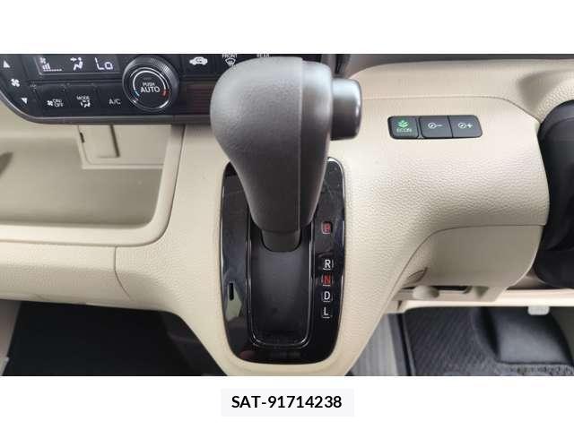 Honda N BOX 2017-12 8158872-27