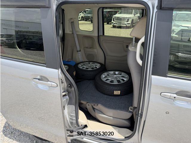 Honda N BOX 2020-05 8158871-12