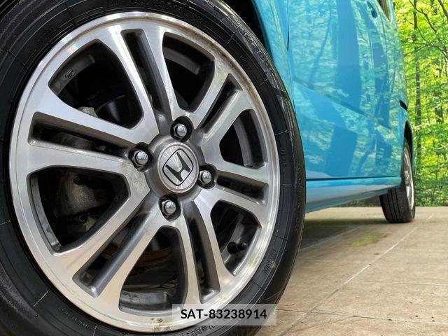 Honda N BOX 2014-03 8208997-12