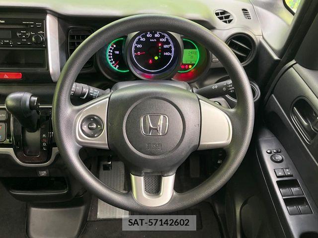 Honda N BOX 2015-02 8208977-10