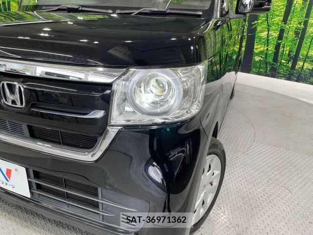 Honda N BOX 2018-05 8208975-12