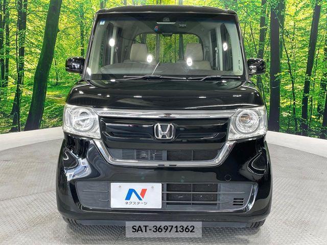 Honda N BOX 2018-05 8208975-14