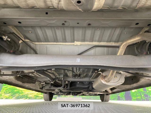 Honda N BOX 2018-05 8208975-18