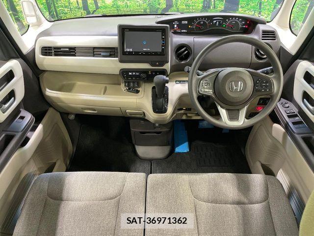 Honda N BOX 2018-05 8208975-3